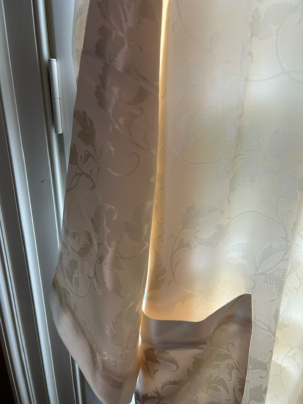 Silk Robe - Picture 4 of 4